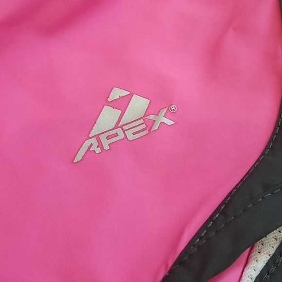 APEX pink athletic shorts 😍 - Picture 3 of 10